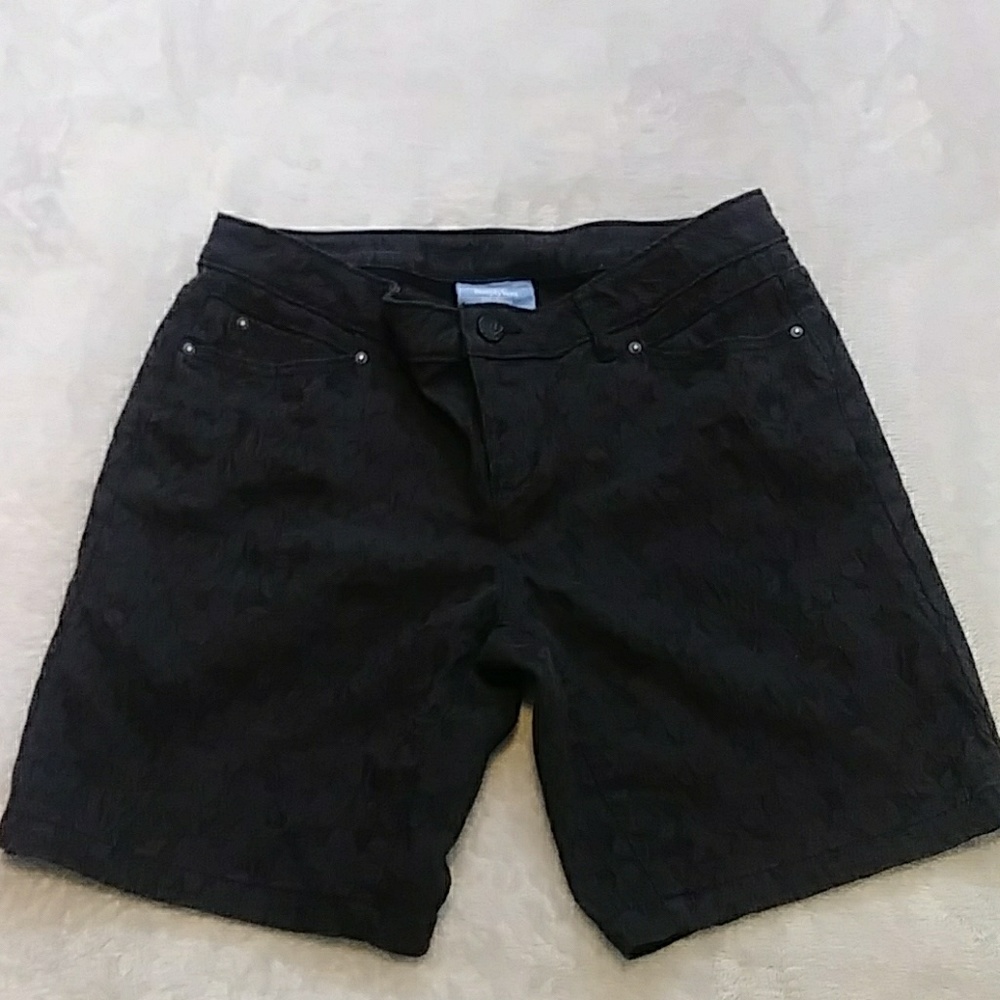 Simply Vera

Jacquard

Shorts. /AA61